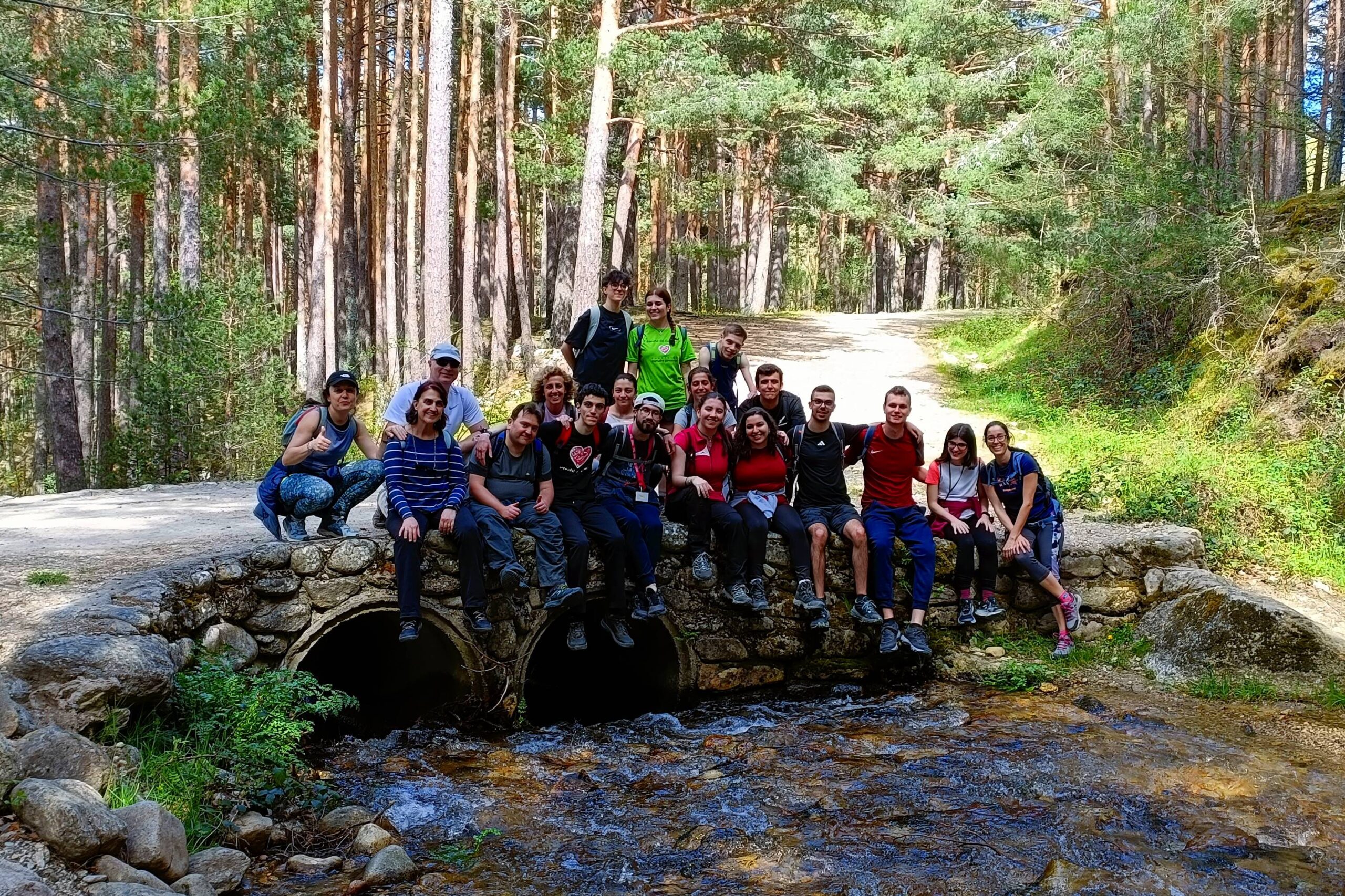 Jóvenes con cardiopatías congénitas que participarán en el Encuentro 'Caminando a Santiago' de 2024, en la convivencia de marzo.