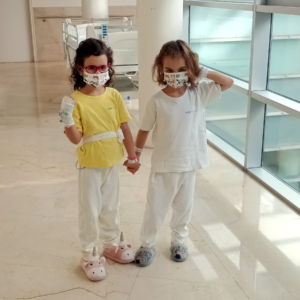 Noa y Ainoa, en el hospital.