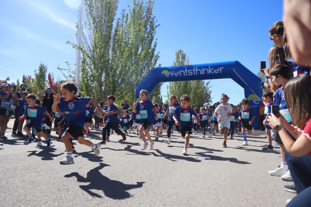 Imágenes de la XIV Carrera Solidaria Menudos Corazones