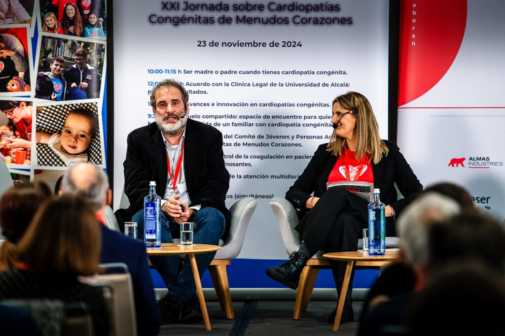 Ponencia sobre el recurso de información jurídica de Menudos Corazones y la Clínica Legal de la Universidad de Navarra.